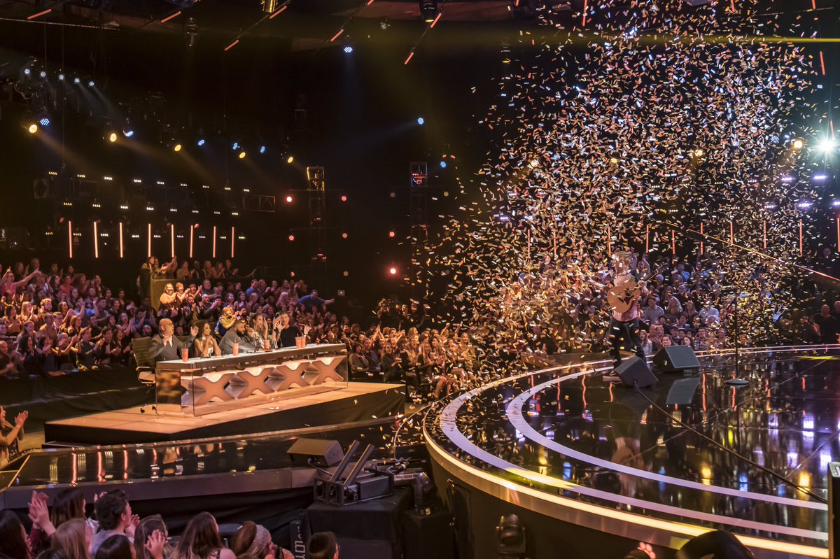 chasegoehring's tweet photo. THANK YOU @djkhaled FOR THE MOST INCREDIBLE MOMENT OF MY LIFE!!!!! 🔑 @AGT #GoldenBuzzer #ACapella https://t.co/ShRqrmB30d