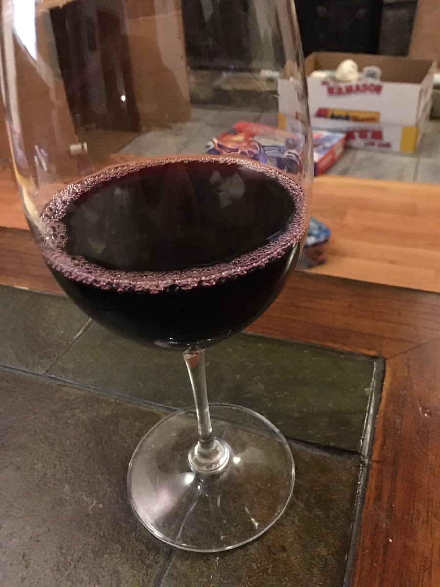 VinitasWW's tweet photo. Ready for tonight's chat on #health when working in #wine #winestudio @damewine @winestudioTINA with a little #costieresdenimes https://t.co/qczXngmdcZ