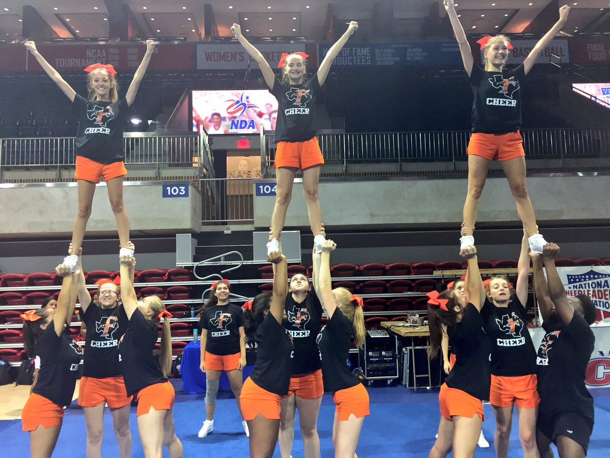 NCAPaige's tweet photo. Ferris Cheer looking good during core stunts! #ItsUpToYou #NCAcamp #TheWorkIsWorthIt https://t.co/38rJm8UK5I
