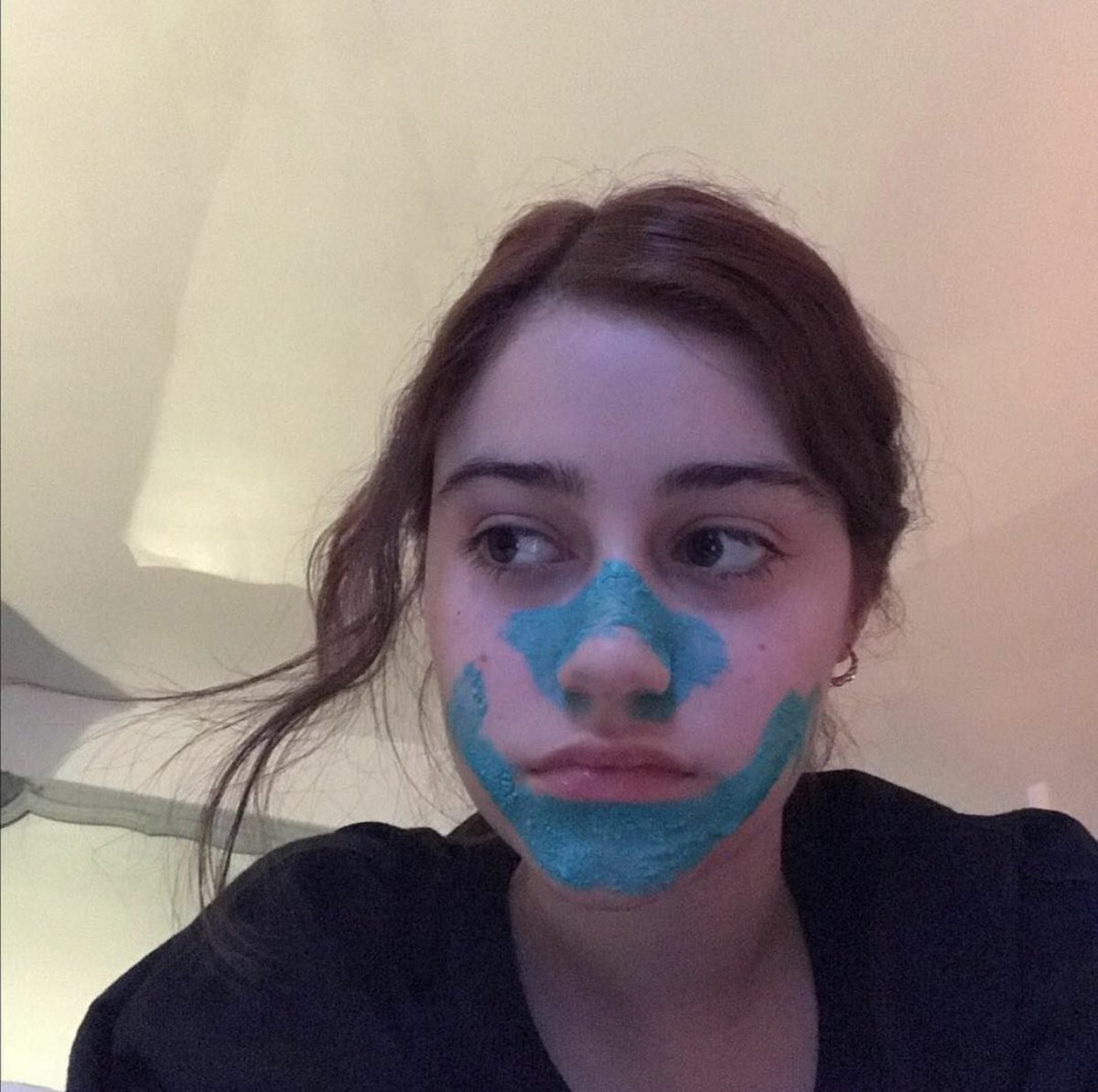 gsjdkfkgk's tweet photo. uh happy birthday cutie @danababy97 https://t.co/49FkL4JHyU