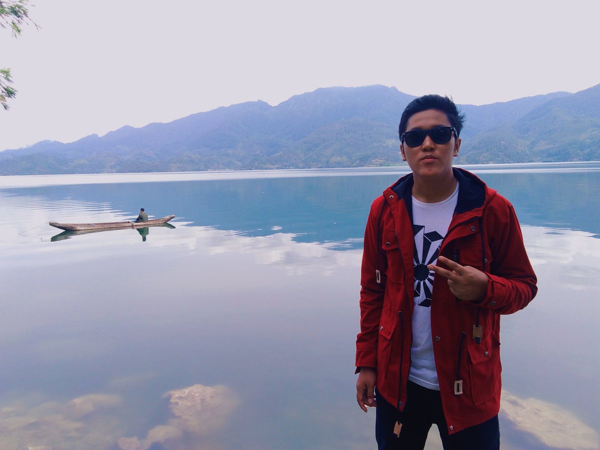 RebelsDubDx's tweet photo. Good morning, menikmati kopi dipinggir danau di temani suara air &amp; burung yg berterbangan,  membuat imajinasi &amp; ide lebih banyak 😊 https://t.co/jpf8VGEqDP