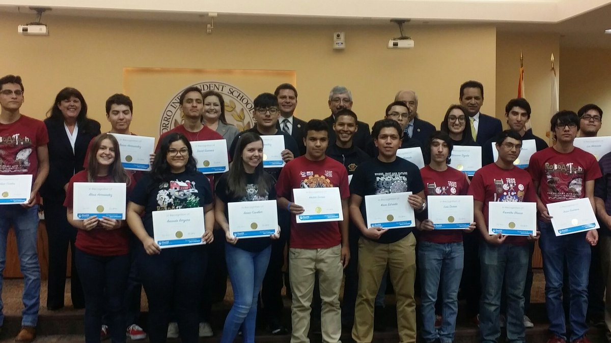 mrsanchezedhs's tweet photo. RoboAzTechs were recognized at SISD for all their 2016-2017 achievements! I am super proud of them for making our community STEM better! https://t.co/n4ueAzmGLB
