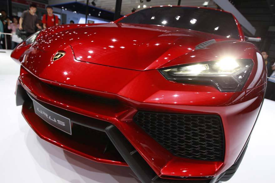 Exotic_Drives's tweet photo. The Upcoming Lamborghini Urus 🔥🔥🔥 https://t.co/3fsZhOaRYu