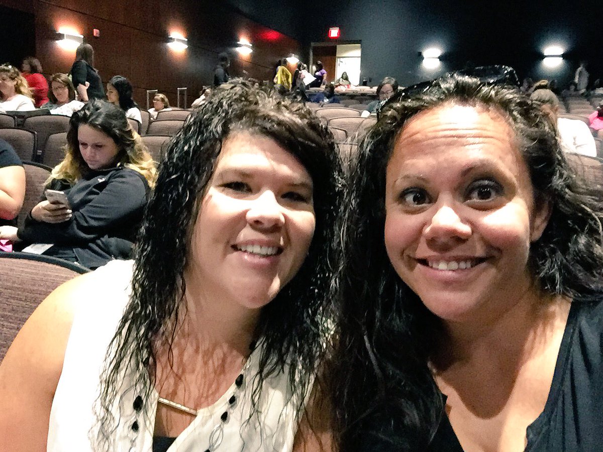 brasier_ashley's tweet photo. We DR. V definitely recharged our super powers today in his message #R10N4F2017 https://t.co/QCP4KoR5O4