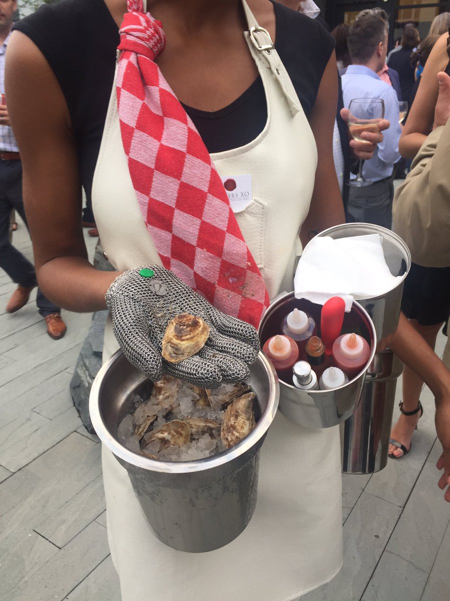 KateBmorePR's tweet image. Great Grand Opening for Anthem House in Locust Point #liveyouranthem  @bozzuto @WeinbergHarris