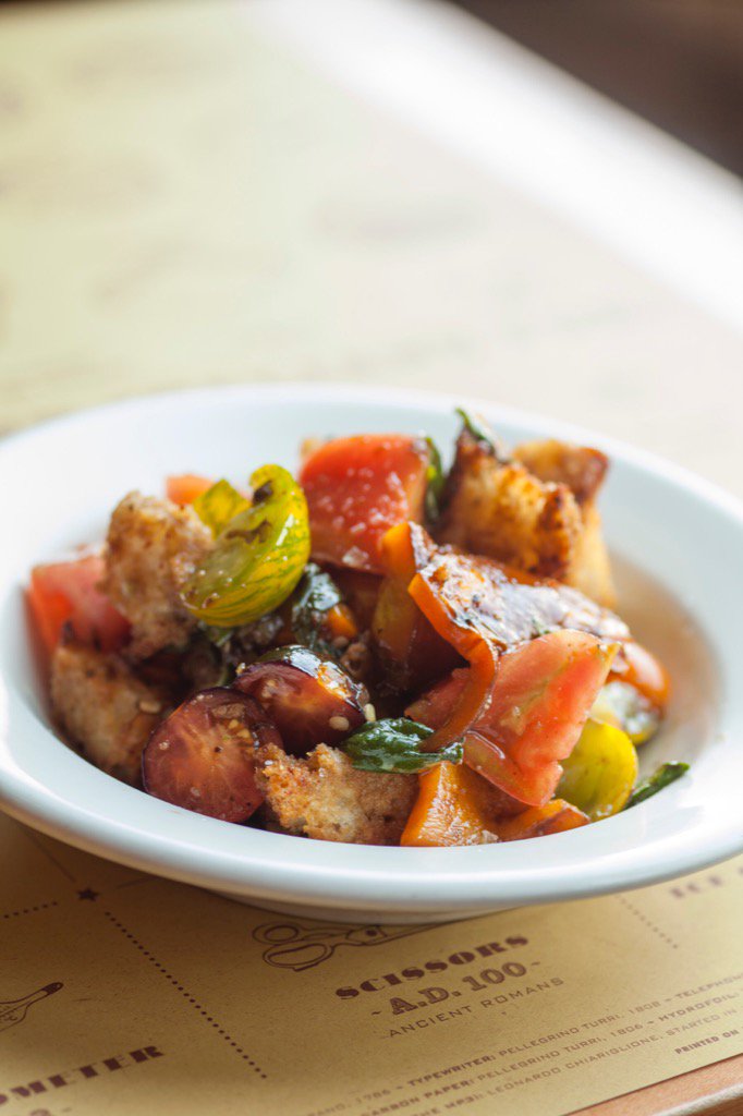 PizzeriaMozza's tweet photo. โ ๏ธNew dish alert โ ๏ธ Panzanella โข Roasted Peppers ๐ถ โข Heirloom Tomatoes ๐
#howissummer https://t.co/owjCiB8Bo9