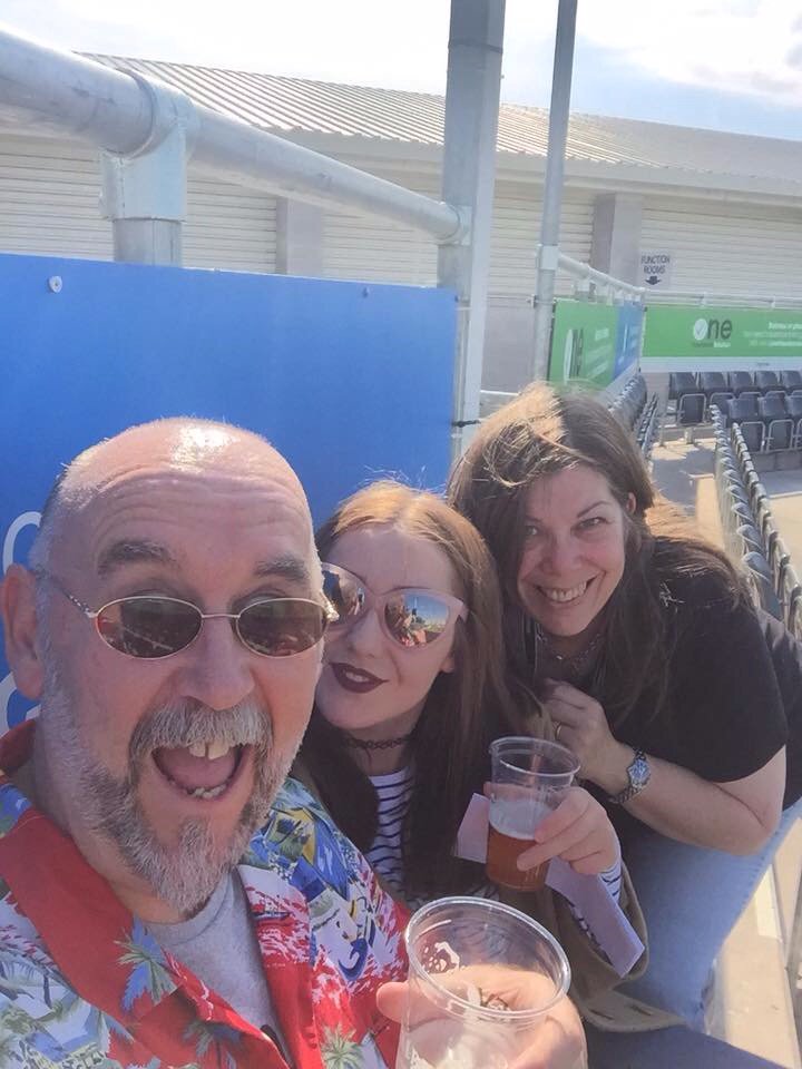 CE4M's tweet photo. #GLOSCRICKET Good times! https://t.co/tjBn4jXdvK