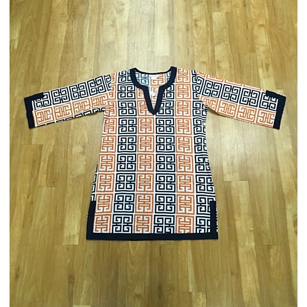 ClothesMentorRH's tweet photo. Top It Off Tunic - Size S, $16
.
.
.
#rockhillsc #sc #southcarolina #cmrockhill #cherryrd #winthrop #winthropun... https://t.co/j4HwABjkjD