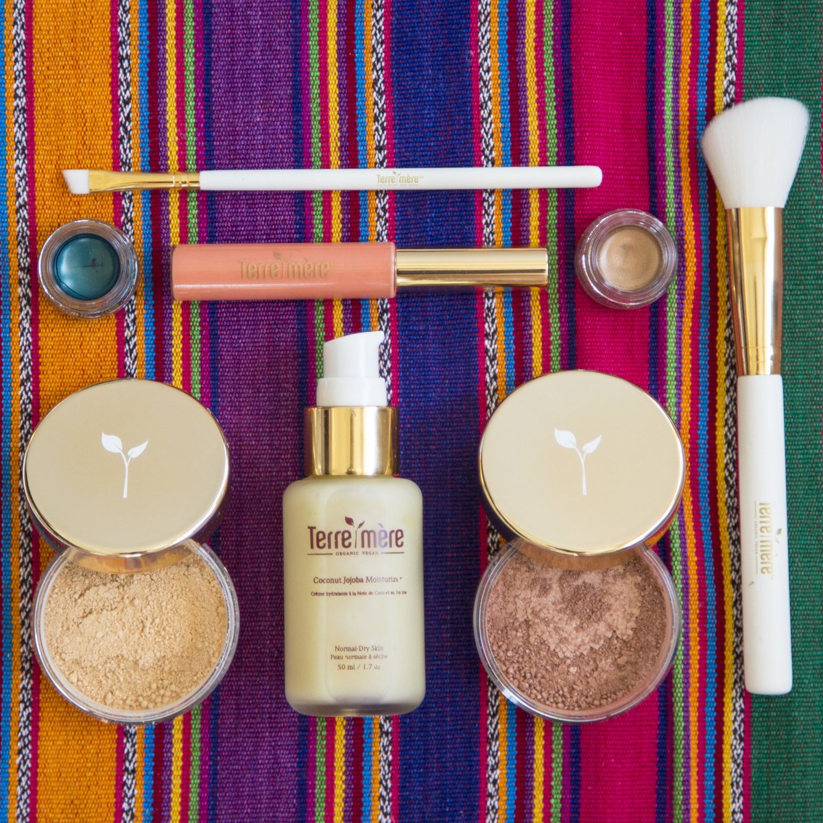 Terre_Mere's tweet photo. It's (finally) beach weather! Jump into the water with Terre Mere – we've got your summer skincare covered, from cleansers to bronzers ☀️ https://t.co/0Hdlp4SkRN
