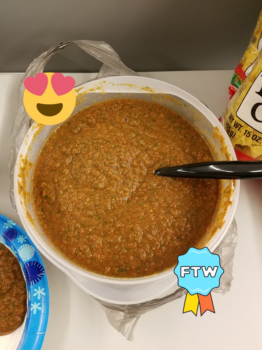 magentachicks's tweet photo. Potluck day is the best day! #DeenaSalsa #208BPTW #208RSLBEACHPARTY - J https://t.co/FDMKgj16ix