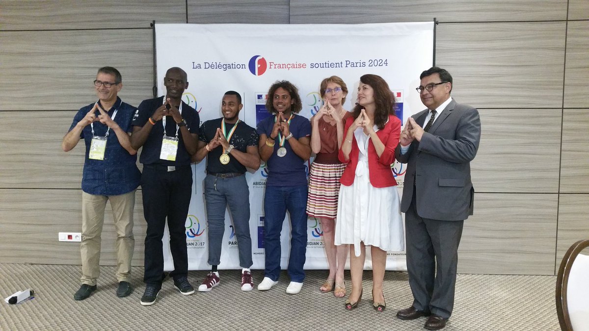 DelegationF's tweet photo. Mot de l'#ambassadeur à l'Espace France - #freestyleball #lutte #athletisme #handisport à l'honneur https://t.co/14xTdxq0sY
