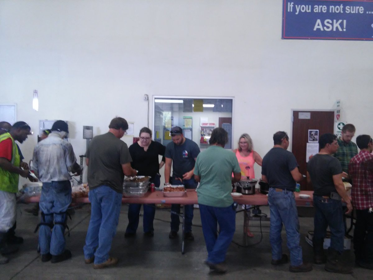 protectcontrols's tweet photo. Had a great lunch to celebrate over 190 days without incident, way to go safety team! #Safety #PCI #Lunchtime https://t.co/n6Dpcq79v3