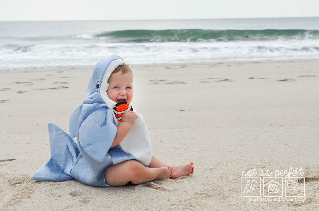 NotSoPerfectPRT's tweet photo. The 5 Stages of Baby Photo Shoots - Shark Week Edition https://t.co/BkyBjpHGFH #sharkweek #kidsphotography #beachbaby #mommyblogger https://t.co/F9TE0jINcs