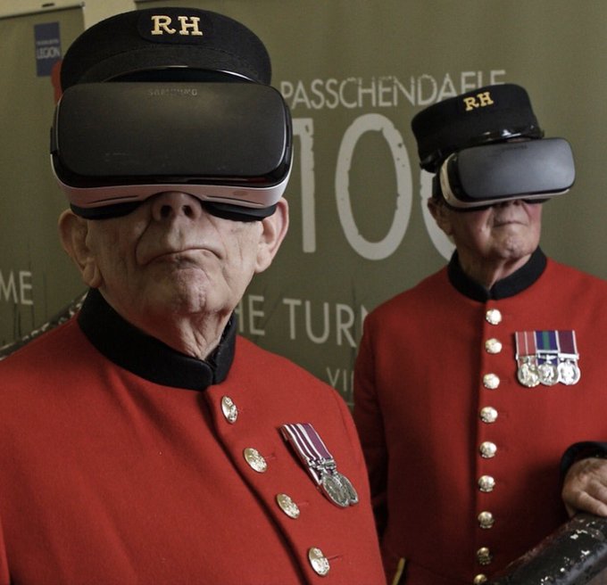 Two 80something Chelsea Pensioners try VR. (Chap on right is "Spud".) Pic: AFP/Getty via @FinancialTimes