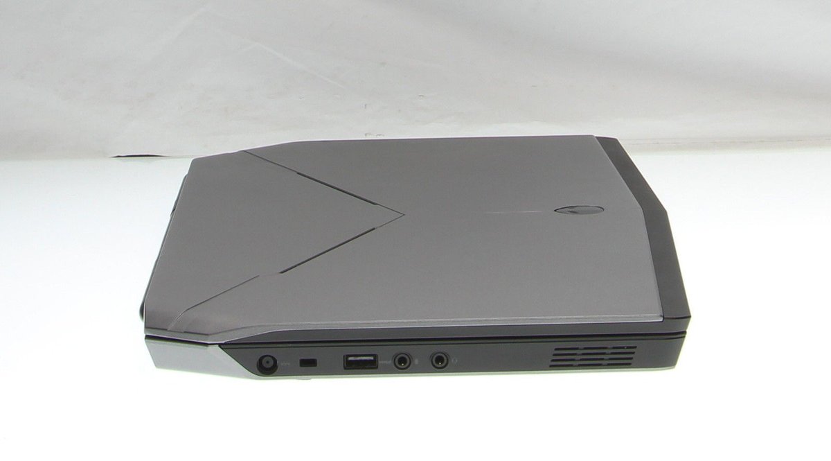 718ft's tweet image. ALIENWARE i7 GIVEAWAY!

To Enter:(i'll check)
-Follow @718ft 
-Turn ON Notifications 
-RT &amp;amp; LIKE THIS 
-Show Proof!

GOODLUCK TO YOU !❤️🍀