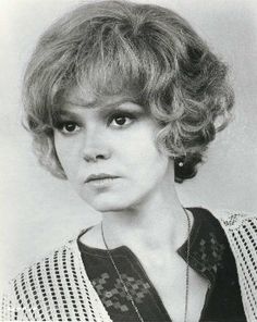 Happy Birthday Barbara Harris! Feature Film Debut was in 1965 as Dr. Sandra Markowitz in A Thousand Clowns 