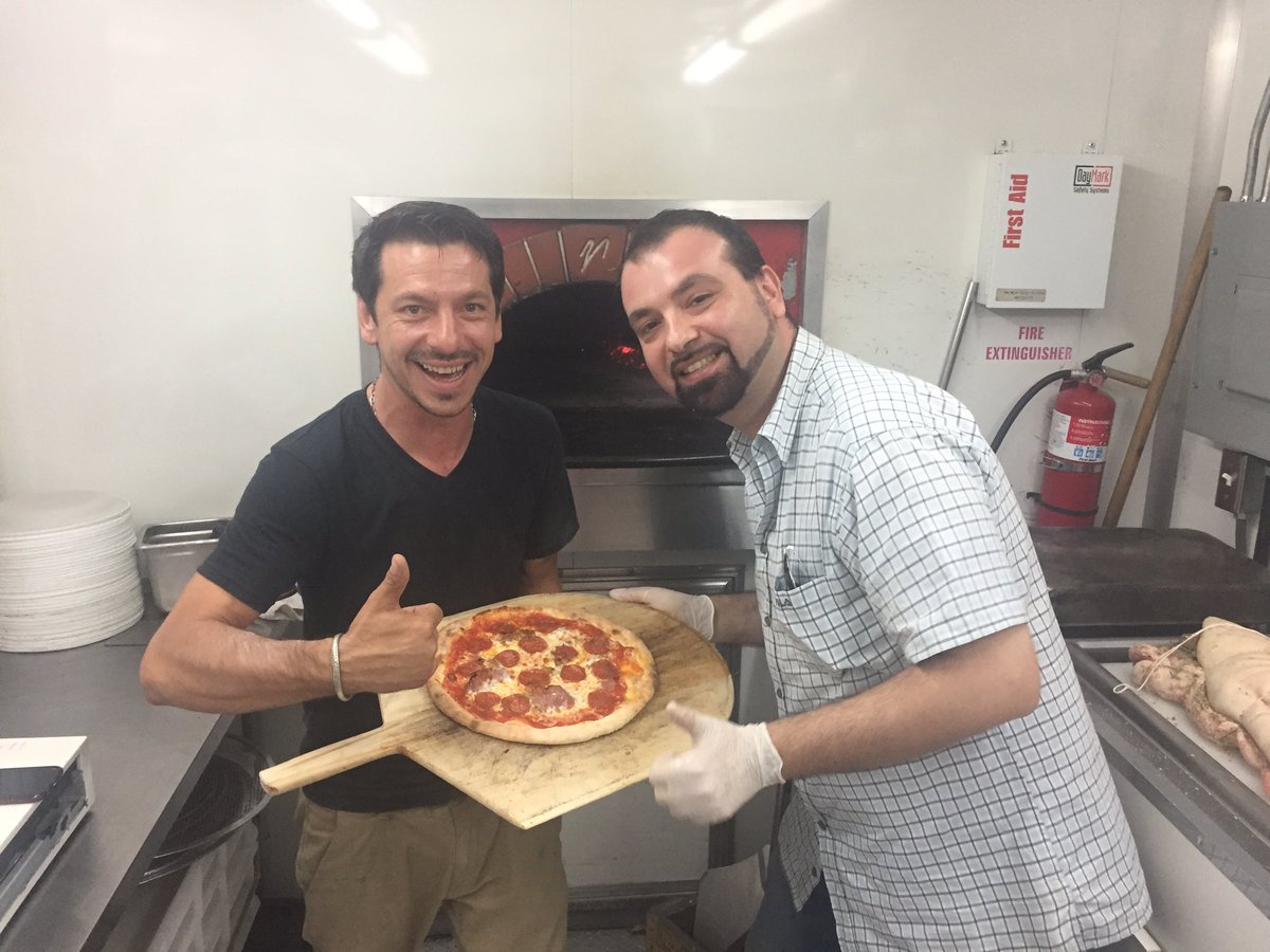 EatPizzanco's tweet photo. Just the real deal stay tuned my friends!!! https://t.co/v53T9P5bJq