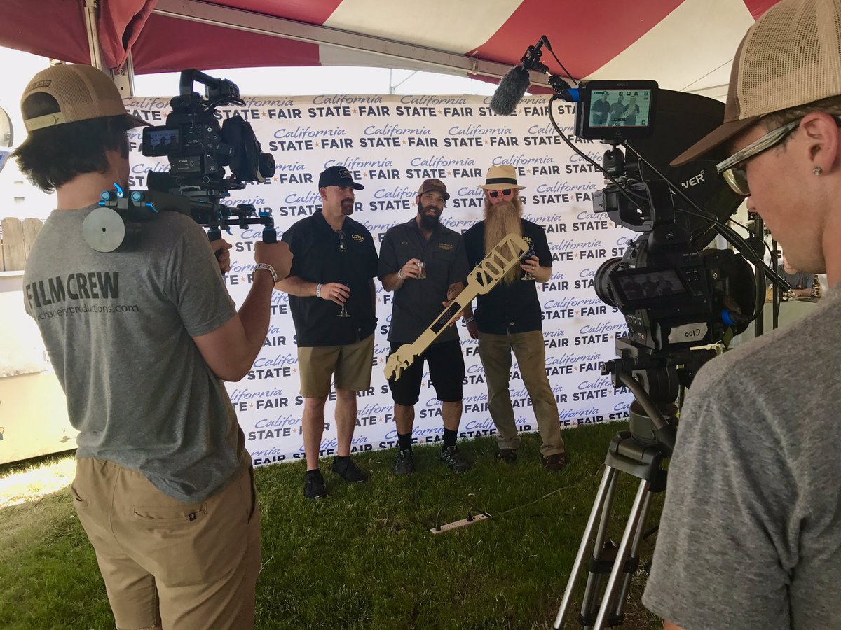 brewtalktv's tweet photo. Cheers 2 #CA2017BreweryOfTheYear @LomaBrew thanks for the fun interview @KYouk_2036 and @AnotherBeardy @CAStateFair @CharlieBoyProdu #beer https://t.co/jUiQ9n0FYf
