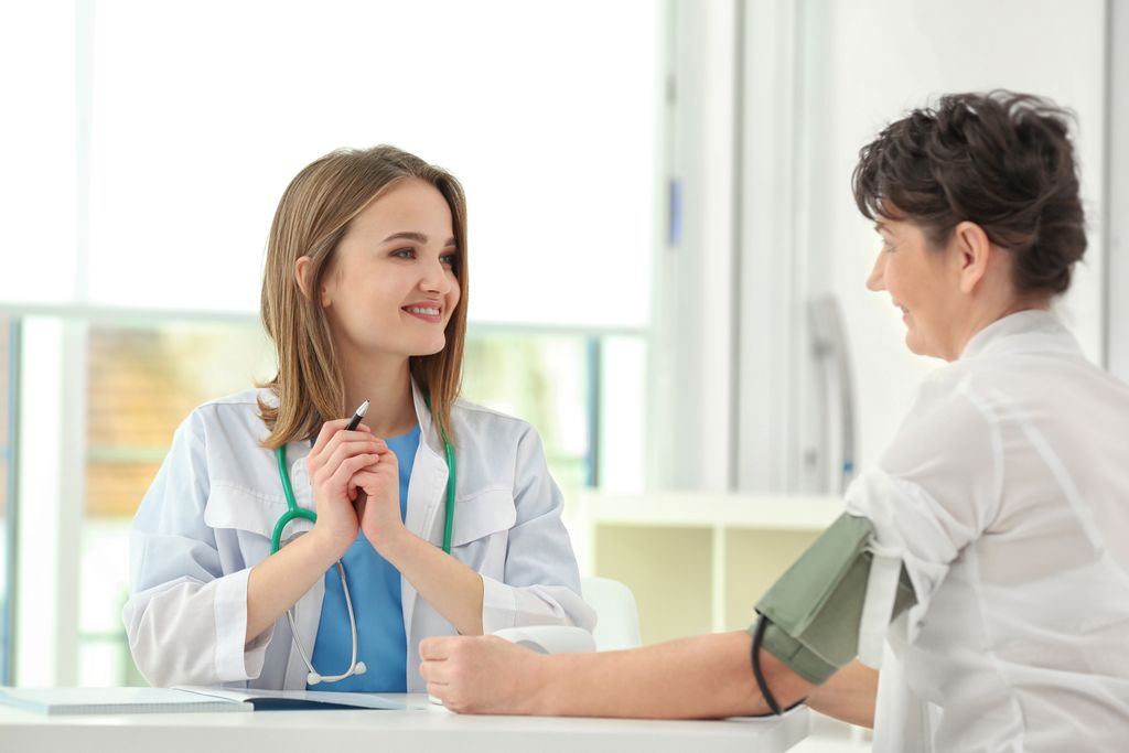 AML_Hub's tweet photo. #Midostaurin (#Rydapt®) given ‘positive opinion’ by the @EMA_News #CHMP for use in newly diagnosed #FLT3+ #AML pts. https://t.co/gK8Pui8Xcq https://t.co/5mZDwRw38j