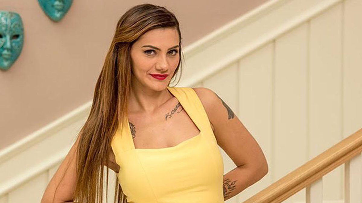 tvgazetesi's tweet photo. Kısmetse Olur’da yarışan Ayça Beğen oyuncu oluyor https://t.co/9hmG8iUKFv https://t.co/F9q8S7Aa8p
