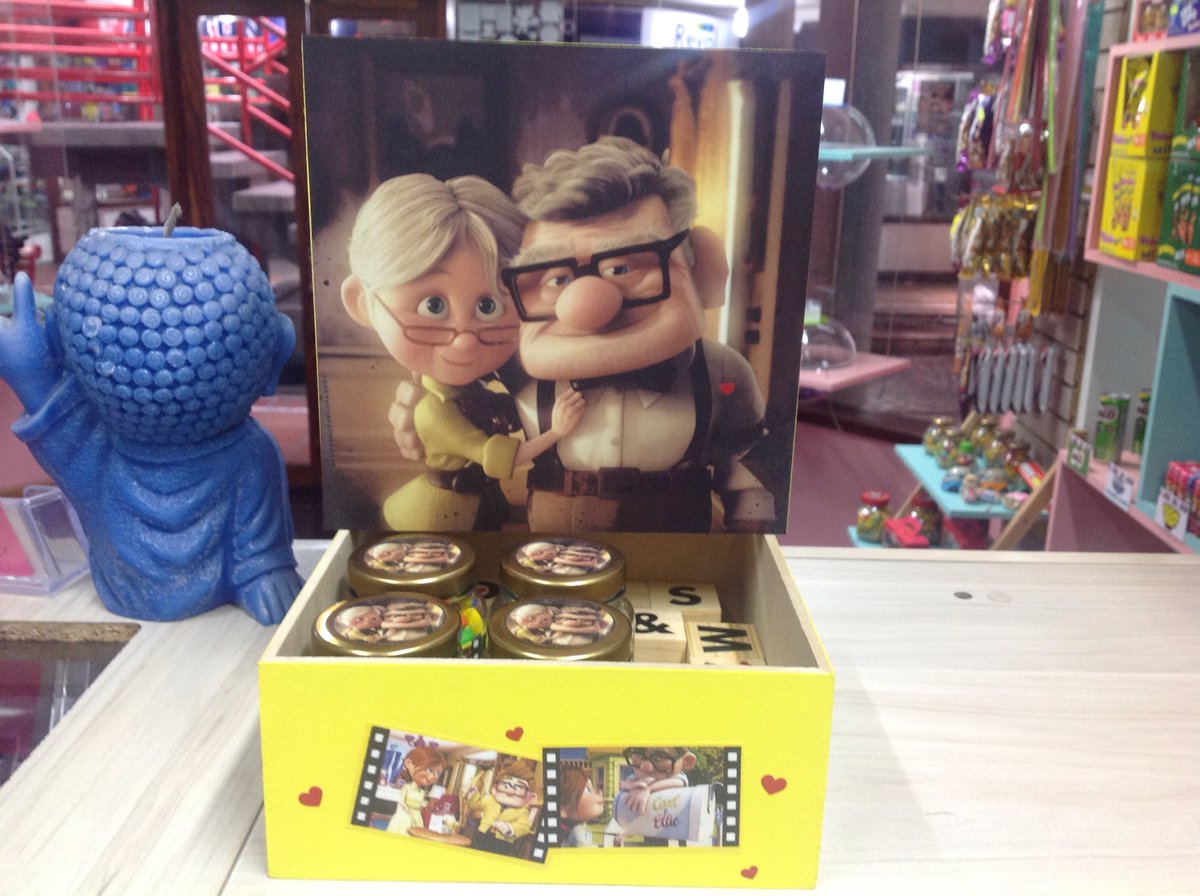 kin_candy's tweet photo. Caja personalizada + frascos con dulces personalizados up! Qué esperas en pedir la tuya, nos encuentras en centro comercial rodrival popayán https://t.co/NkqIErrD2h