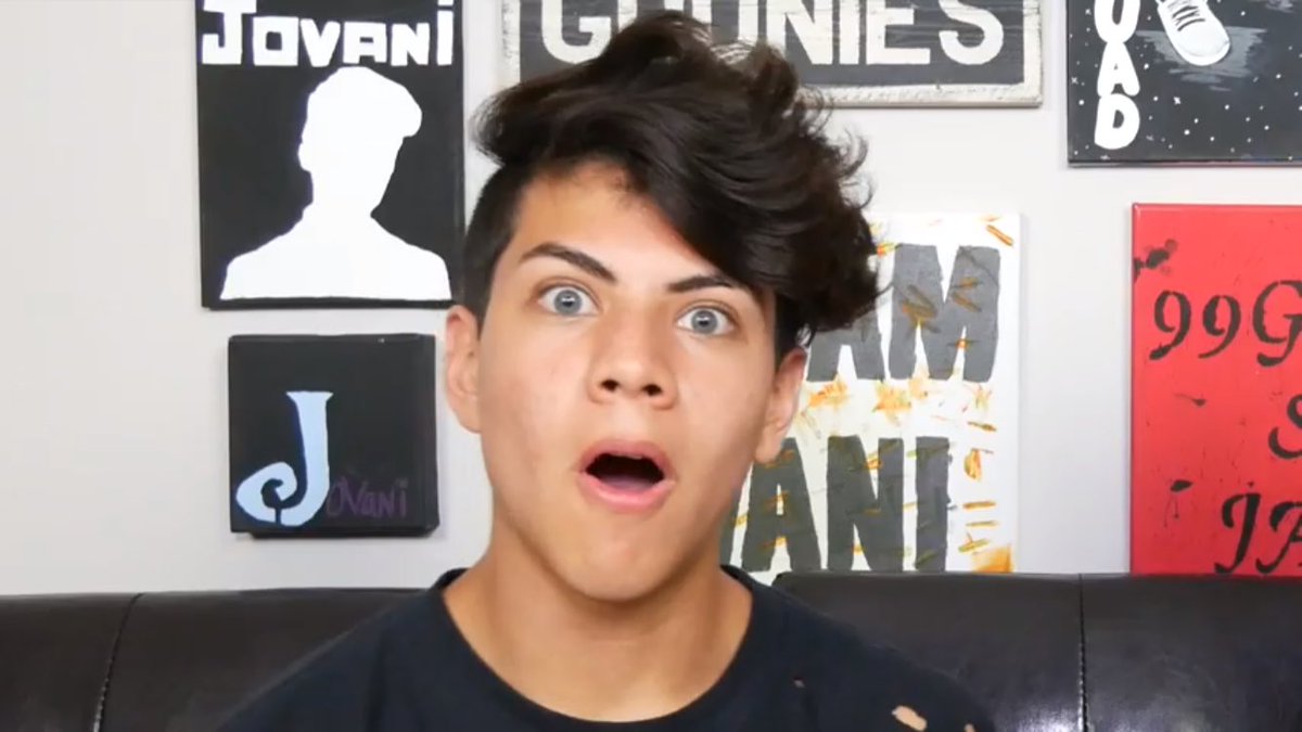 MomoOhNoXO's tweet photo. When @yuppjulian And @jovanijara Are Sitting On The Wrong Sides!!! @99_goonsquad #goonsnewvideo #Goonsnewvid https://t.co/9l4UdxGh74 https://t.co/FIxFpqWQAY