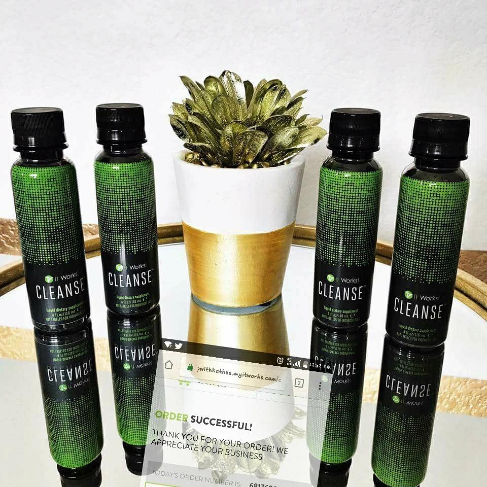 Am3thyst825's tweet photo. Last Day! B1G1 Free! Who's joining me?! I ordered mine today! Lose 2-9 pounds in 3 days! #itworks #weightloss #detox #cleanse https://t.co/qSsOKqDoes