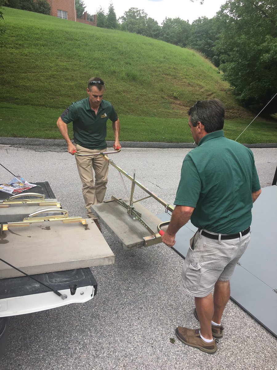 paverpete1's tweet image. @kevincarrolllan @CLIMaryland giving @PaveTech a try and a buy!
@alexcadieux @JohnDeRosa15