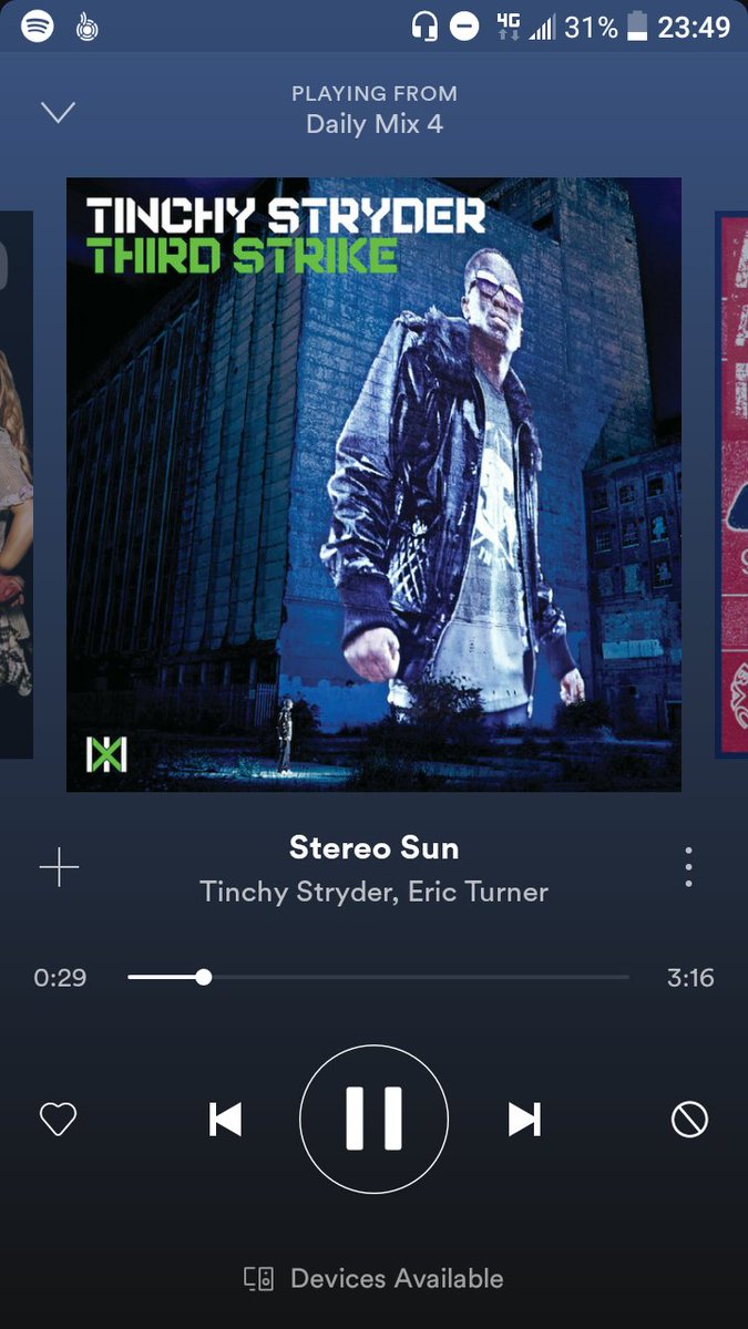 Tuski94's tweet photo. @TinchyStryder this has gotta be one Of The songs on this album #stereosun https://t.co/Q0hFdcdK2T