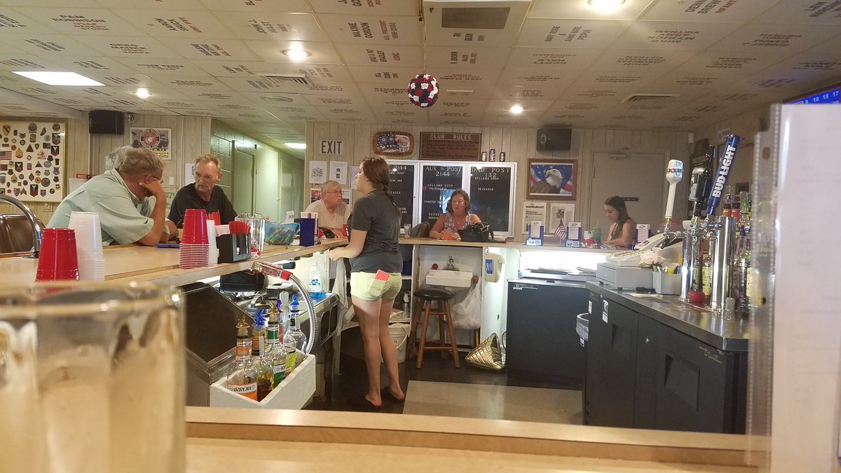 VFW2144's tweet photo. Just another Tuesday at the #HollandVFW https://t.co/vQbfeEJ7dc