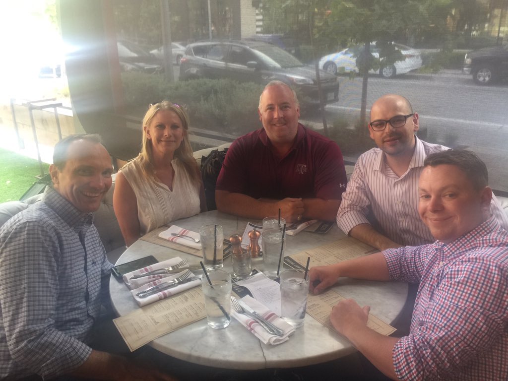 emcbphillips's tweet photo. Dell EMC Data Protection Technical dive #dpsrocks @L0nmower @Dedupsky @mercer_bill @DrFritz @Mayor_of_Dedupe https://t.co/xofp3q6KZ8