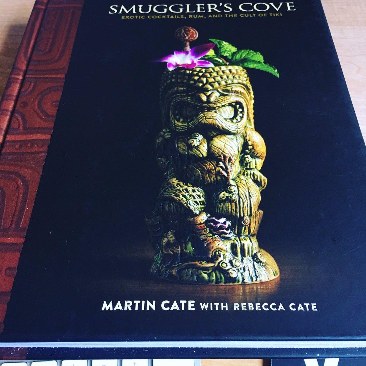 SmplyMdCocktail's tweet photo. Just received a new read with history &amp; some gr8 new cocktails to try. @smugglerscovesf 
#cocktails #rum #tiki #tikicocktails #rumcocktails https://t.co/A45XI9evfi