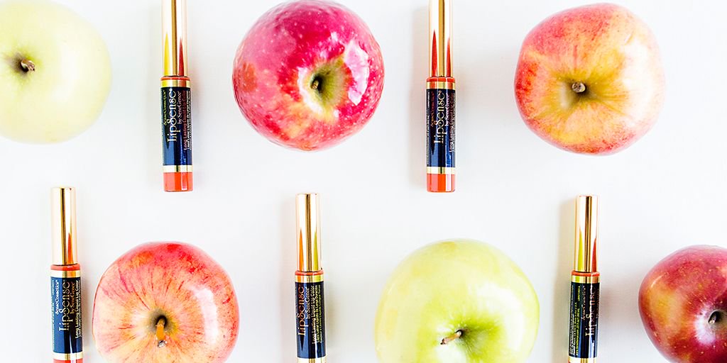 senegence's tweet photo. Have you checked out our latest LipSense shade, She's Apples?! This fiery orange-red shade is just the right pop of color for summer 🍎 https://t.co/MHWaTVWwEz