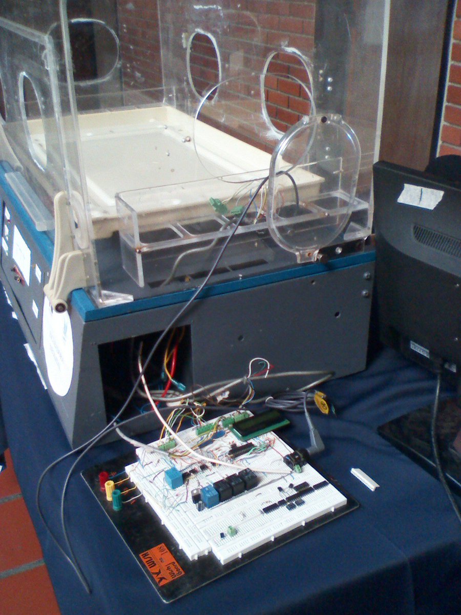 Reingenieria: Incubadora Neonatal. <a href="/MedozaWullian/">Wullian Mendoza</a> <a href="/JULIOLEONYARA/">JULIO LEÓN HEREDIA</a> <a href="/ciepe/">Fundación CIEPE</a> @Mppeuct @MPPEDUCACION <a href="/hugbelpsuv/">Hugbel Roa</a> <a href="/CBITYARBRUZUAL/">CBIT MCPIO.BRUZUAL</a> <a href="/NicolasMaduro/">Nicolás Maduro</a>