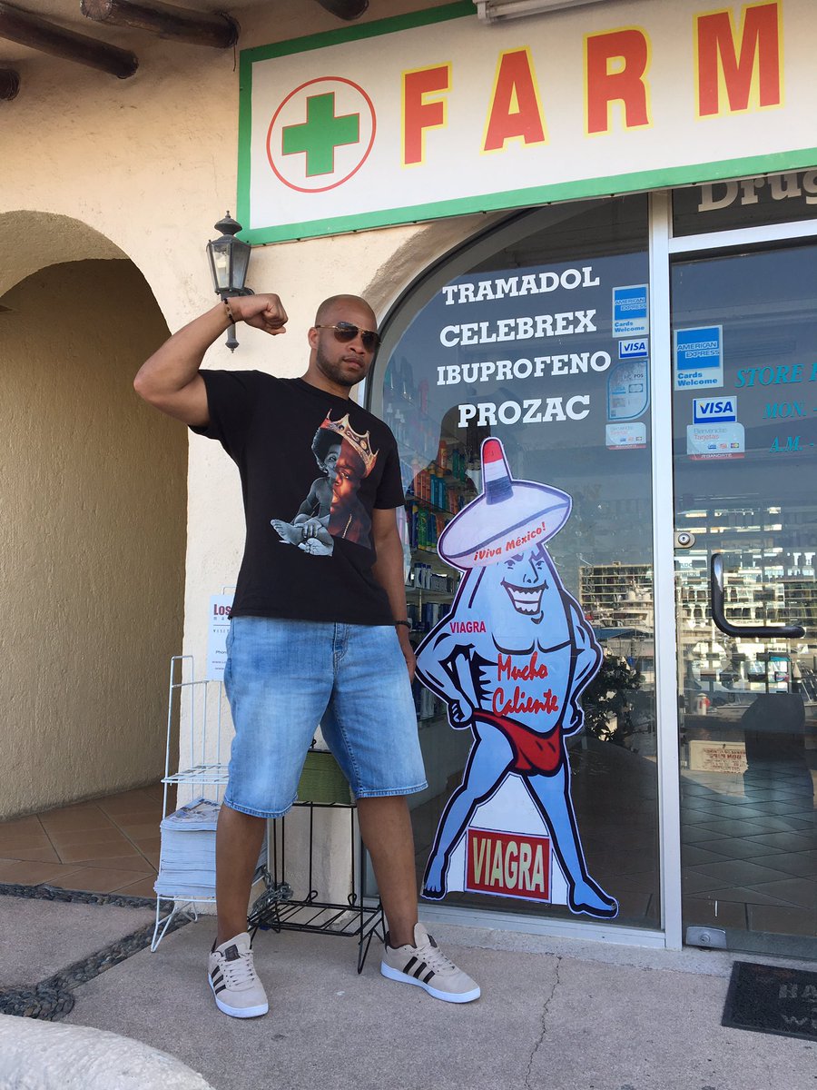 GroupsByBelvin's tweet photo. You can buy prescription pills over the counter in Mexico 🇲🇽 #healthcare #travel #loscabos https://t.co/1FHsyFUYTT
