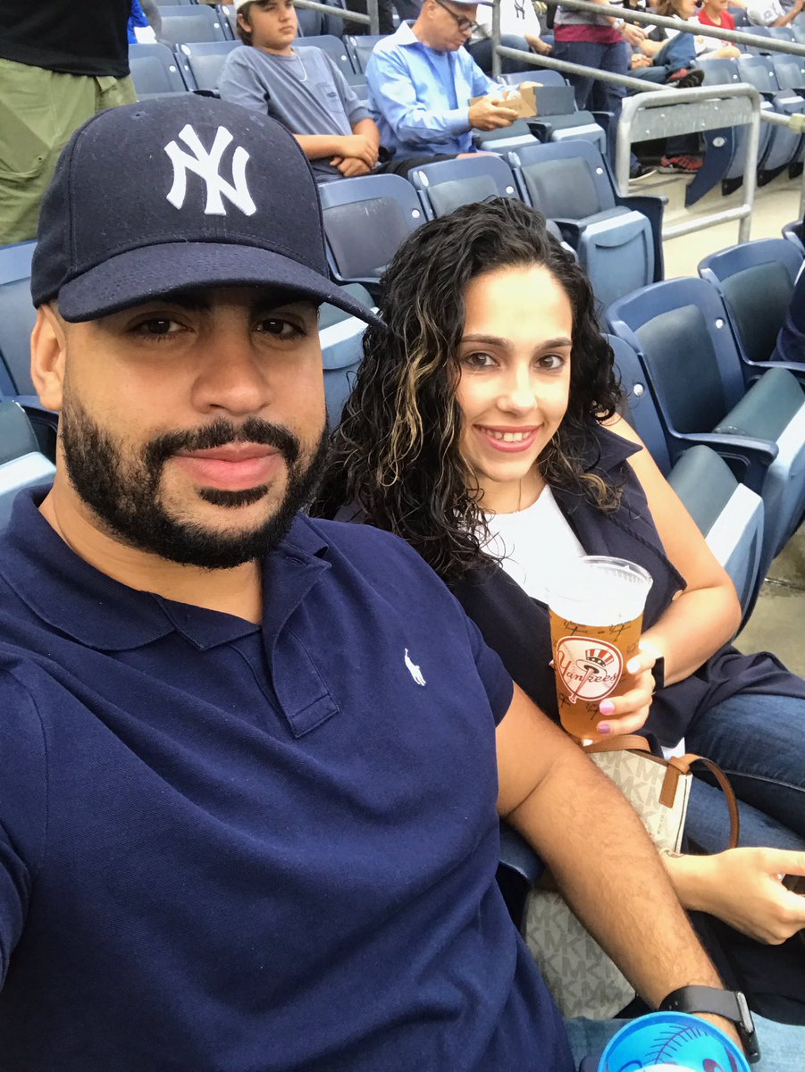 Dannyinhd88's tweet photo. Thank you att for these amazing seats  @WinAnSell @KirkBailey17 @gonty_13 @bariomar https://t.co/ROT8h2Njm9