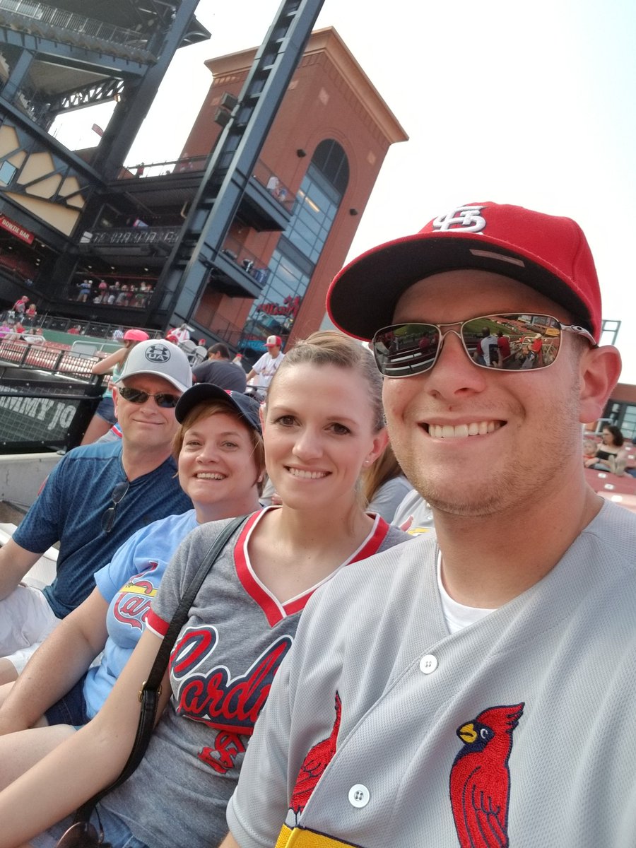 MattGoldman10's tweet photo. #cardsfangram https://t.co/DDzPPHkz1C