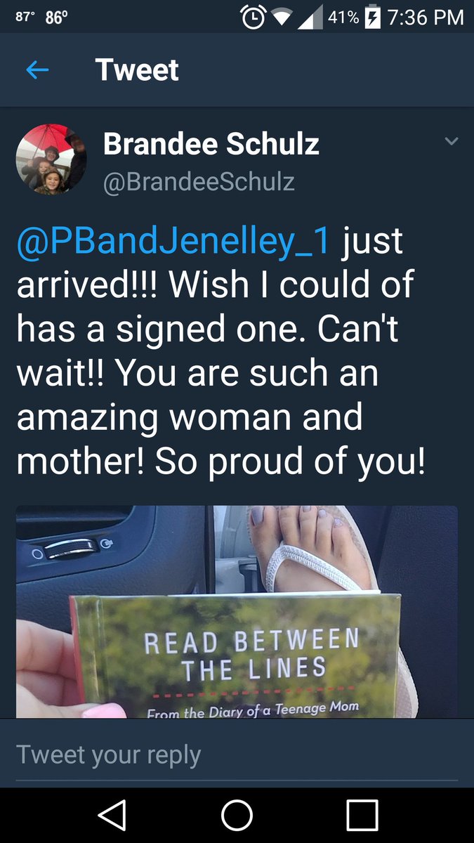 mlukini5's tweet photo. #FlapRetweet
Hmm. Brandee bought #Ambien's book in April, tweeted once in May, now tweeting to JENELLE EVANS saying she bought book of lies? https://t.co/6ytzWzMMLO