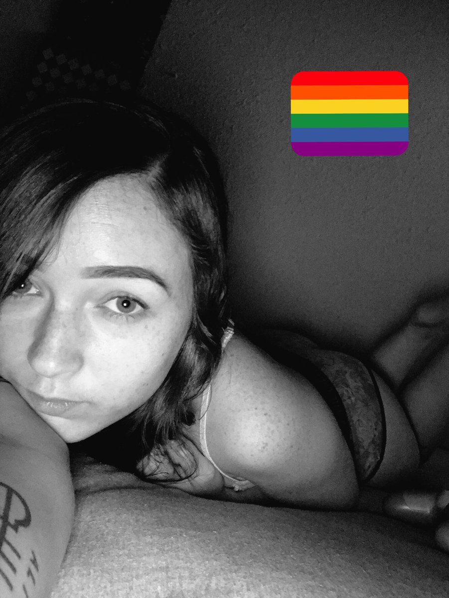Jessi42194's tweet photo. #gotgay #50shadesofgay #pansexual #texasgirl #twentythree #anygendergoes https://t.co/AAOhtjT8eM