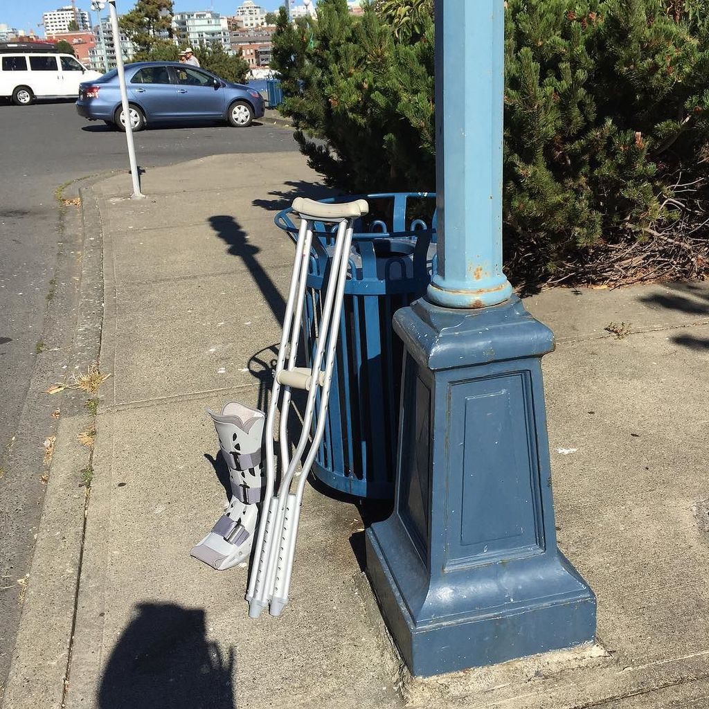 karenstaubin's tweet photo. And I'm healed! Hallelujah! ...Or...Did you forget something? #seenwhilewalking #victoria https://t.co/M8yHpzc9WO https://t.co/B4xGqrK2hW