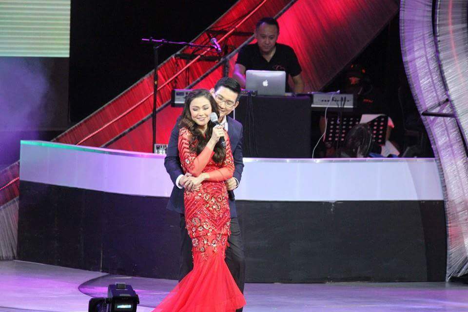 ItxMeeKJ's tweet photo. 3 years already... I HEART YOU CONCERT... And still counting for many years.. βΊπ #JodiStaMaria #RichardYap #RYJSM https://t.co/IVBZN9sHfL