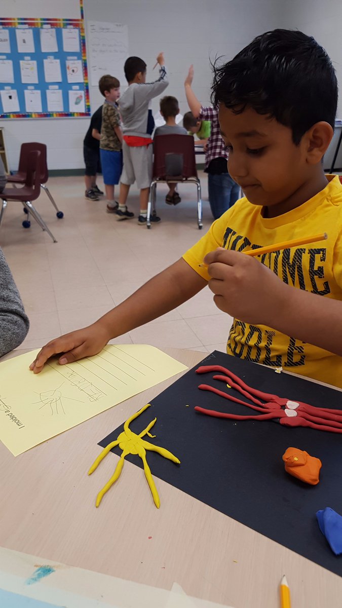 BoosterRCDSB's tweet photo. Make and write creations @AJCharbonneauPS https://t.co/8nr95n88Ue