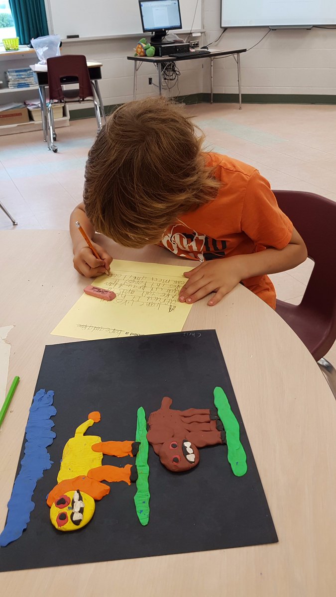 BoosterRCDSB's tweet photo. Make and write creations @AJCharbonneauPS https://t.co/8nr95n88Ue