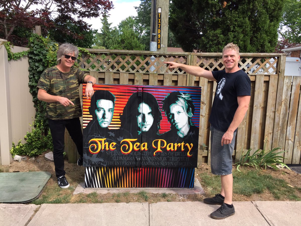 TownofLaSalle's tweet photo. Look who stopped by the #bellboxmuralsproject! @Burrowsdrums checked out The Tea Party design by David Creed. Located on Divine in #LaSalle https://t.co/DpOTnuJO1p