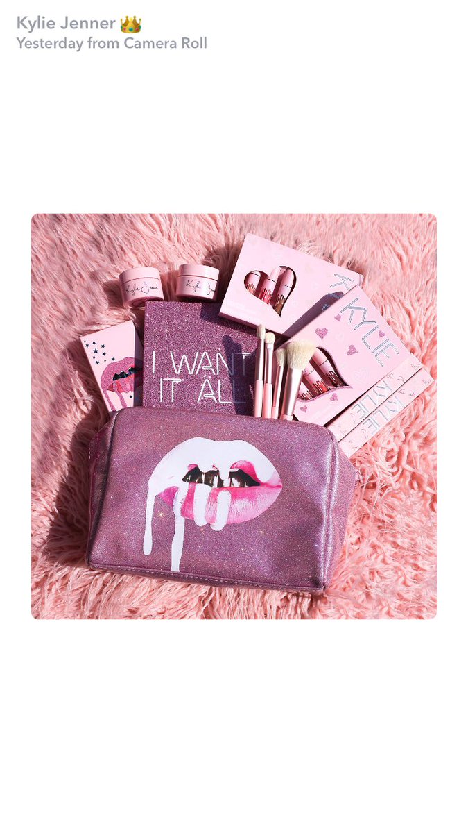 Anna01668106's tweet photo. @KylieJenner @kyliecosmetics WOW This Is So Gourj I Need This Is My Life 💄❤️😍 #KylieJenner #KYLIECOSMETICS https://t.co/mYxJiGjp5N