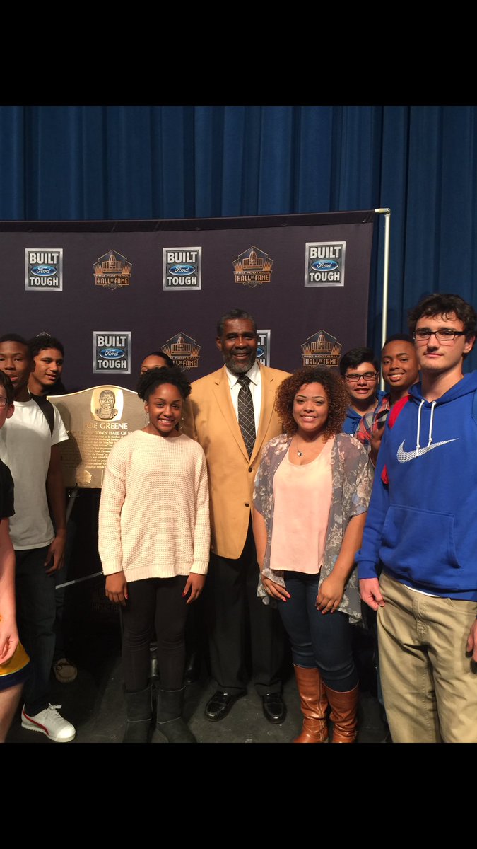 nakissiamoet's tweet photo. When your schools slogan comes from Mean Joe Greene and you got to meet him and take a picture! Go Mean Green ๐#getconnected2017 #UNTproud https://t.co/BjtWyAqDrj