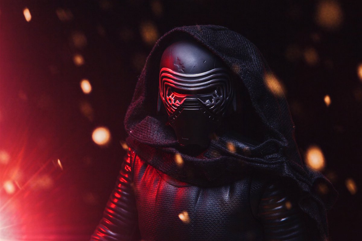 #KyloRen #StarWars #StarWarsToy #LucasArts #toyphotography #lensdistortion #cantsleep #toy