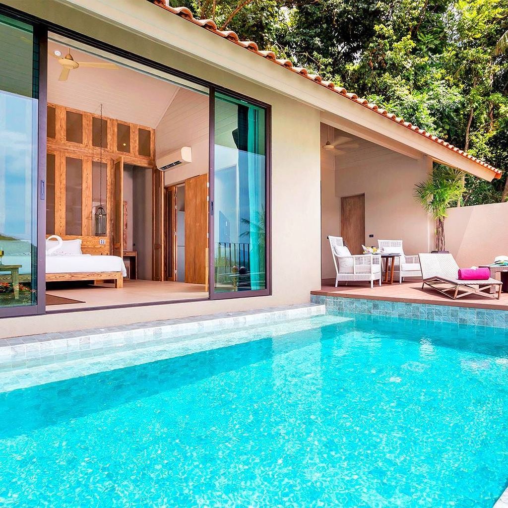 Apollo_Danmark's tweet photo. På hotel Sunsuri Phuket kan du booke en bungalow med privat pool 😍😱 se dét er afslapning og feriefølelse ❤️ #viels… https://t.co/iBOI3HVVd2 https://t.co/hSRmZzqWNv
