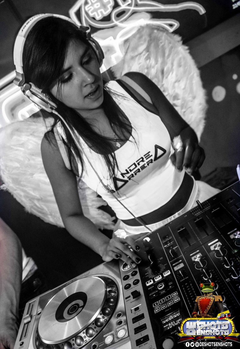 eventostrinity's tweet photo. #TuPromTrinity 🎧🔊🎶
★ Nuestra Princesa y Dueña Trinity @AndreaBarreraDj 
★ #eventostrinity
https://t.co/qdOxq2BRtx https://t.co/8G0nPix2tc