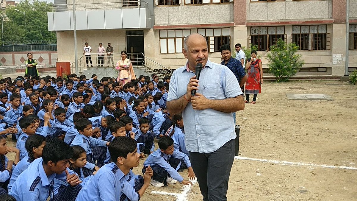 msisodia's tweet photo. रोहिणी के इस सरकारी स्कूल में 75% से ज़्यादा बच्चे प्राइवेट स्कूल से आये हैं https://t.co/m8H9oEjRd3